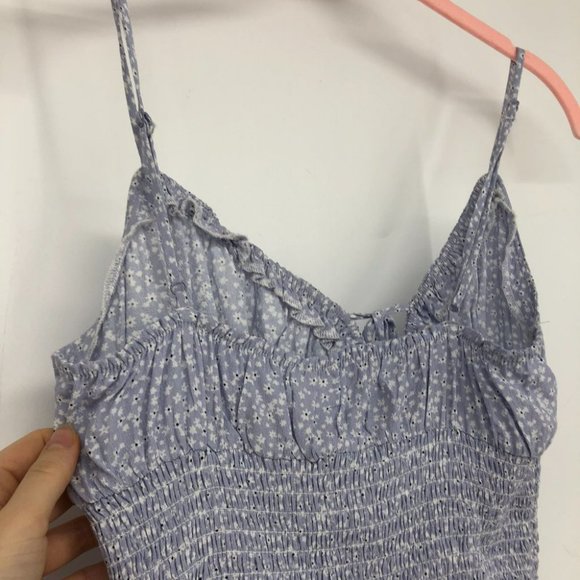 Garage periwinkle blue white floral shirred tie front crop  tank top SP - Picture 5 of 13